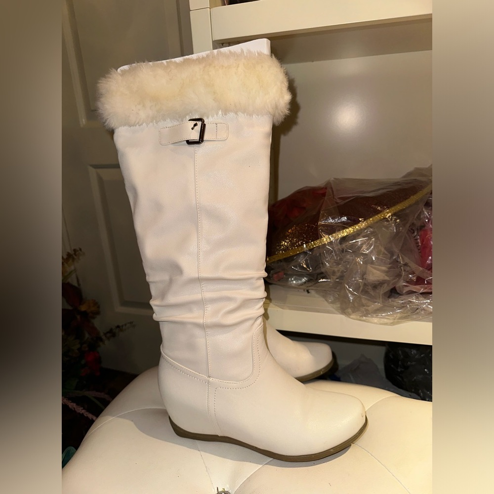 White Fur boots